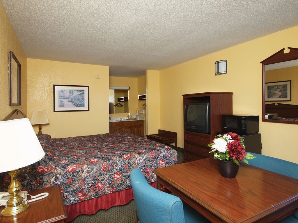 Western Motel Fitzgerald Habitación foto